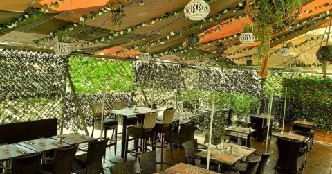 Restaurant cuisine française fait maison avec terrasse ouvert au mois août à Brignais 