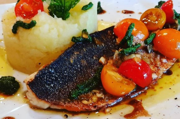 Manger un filet de truite d’Ardèche dans un restaurant convivial Brignais