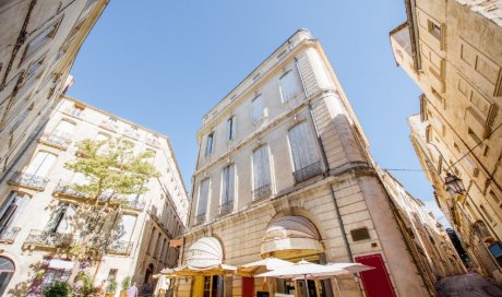 Restaurant avec terrasse et ambiance festive à Brignais